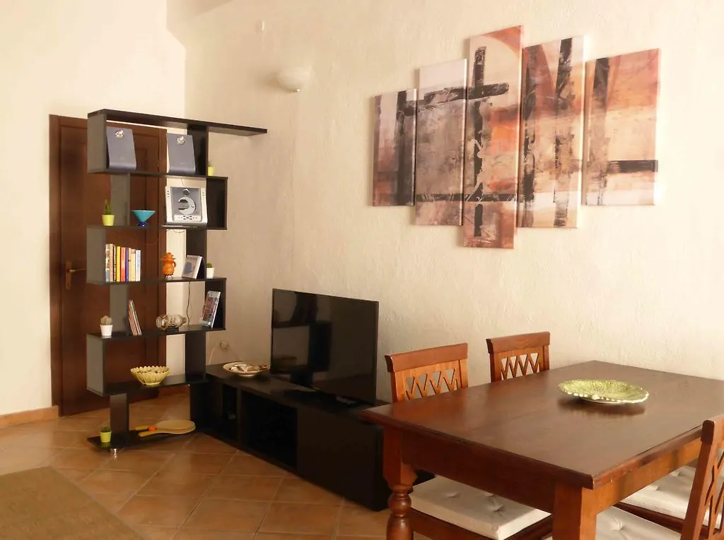 Old Town Apartment Alghero 0*,  Itália